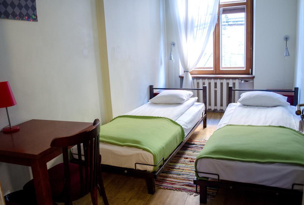 Red Nose Hostel With Self-Check In Riga Exterior photo