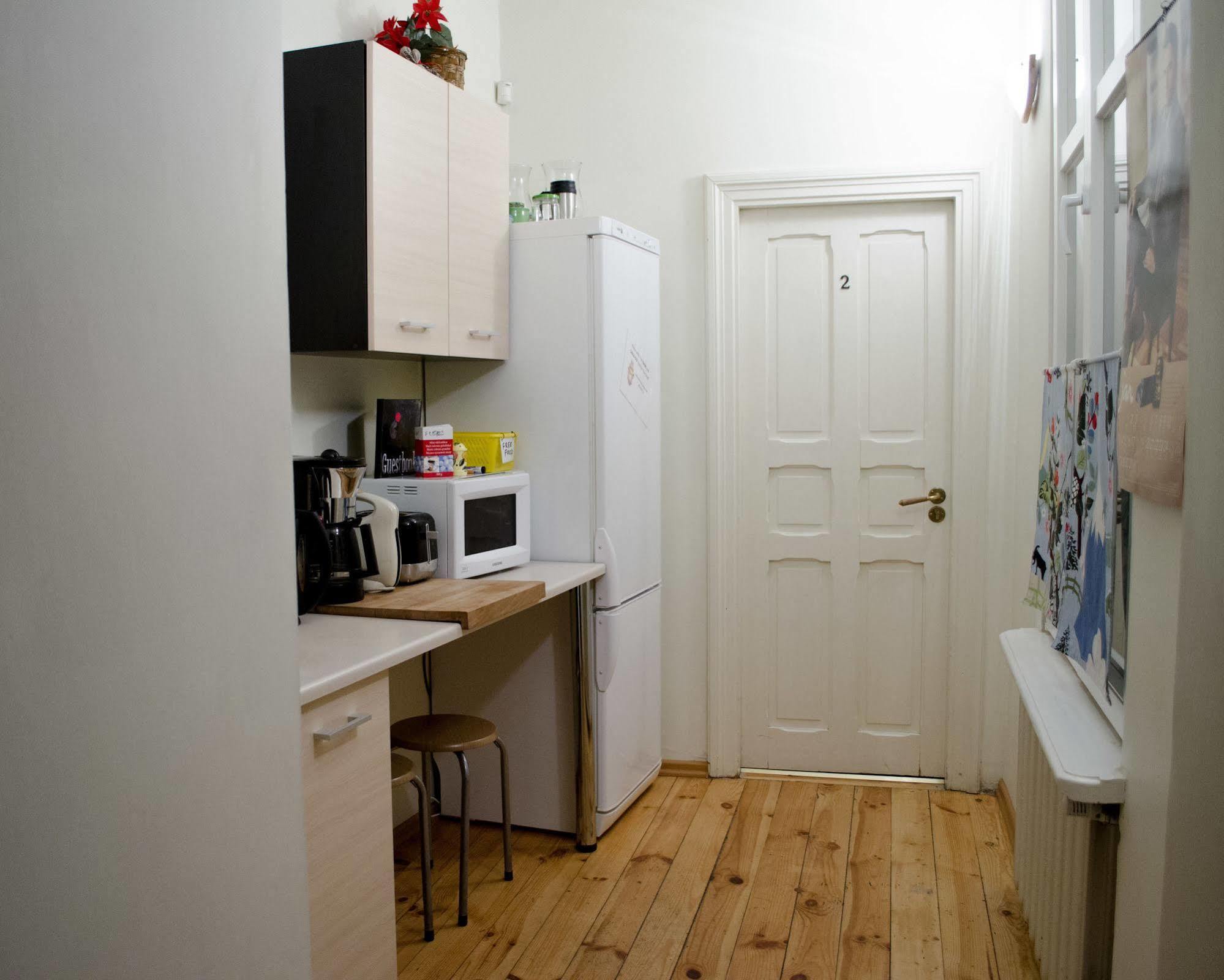 Red Nose Hostel With Self-Check In Riga Exterior photo