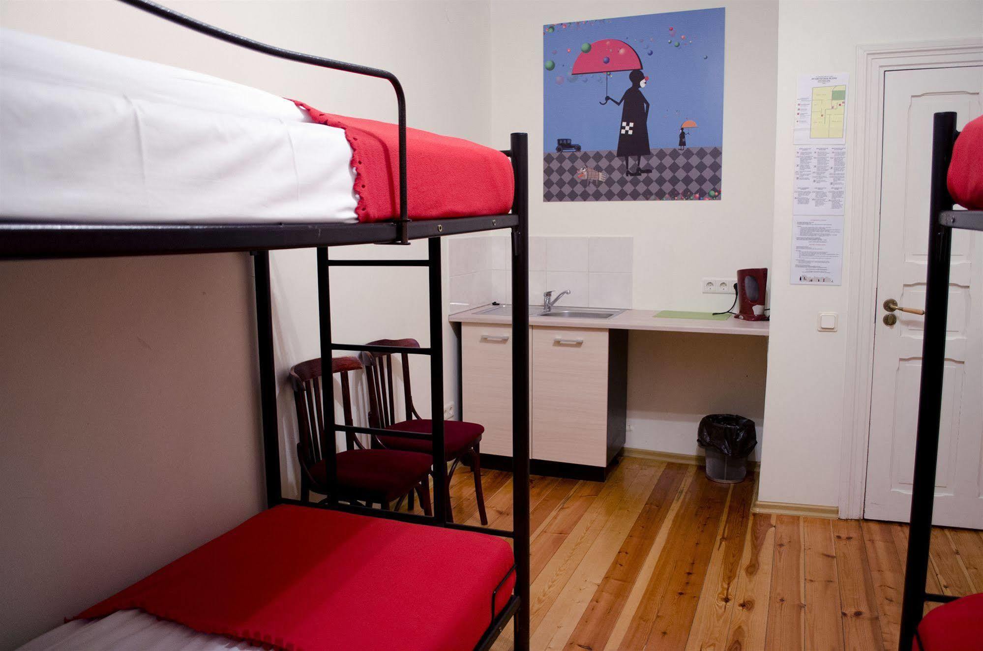 Red Nose Hostel With Self-Check In Riga Exterior photo