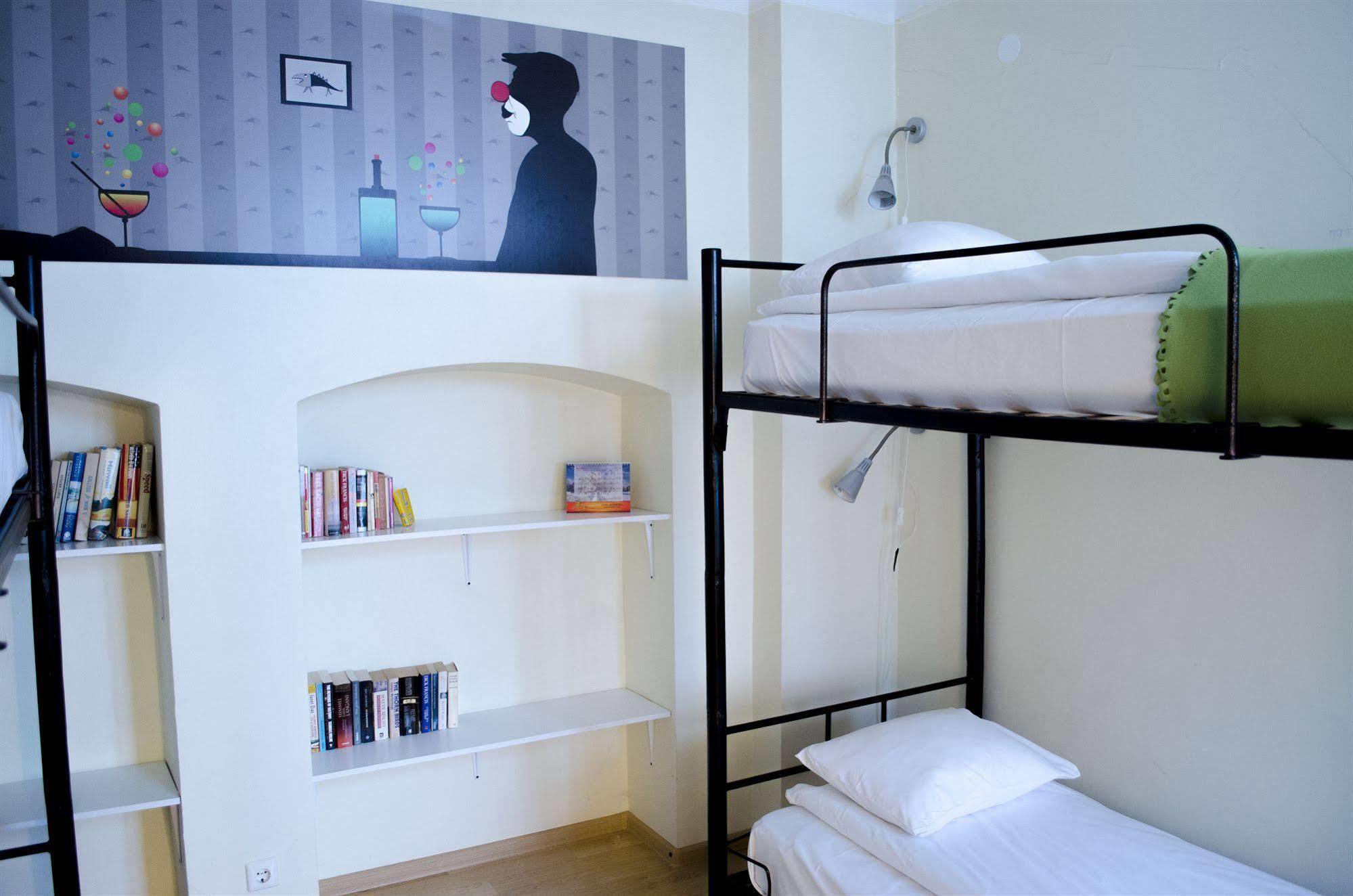 Red Nose Hostel With Self-Check In Riga Exterior photo