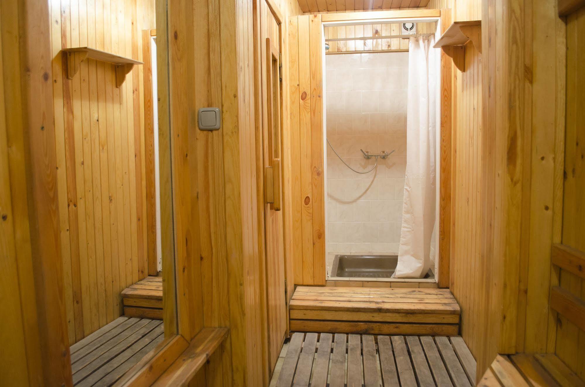 Red Nose Hostel With Self-Check In Riga Exterior photo