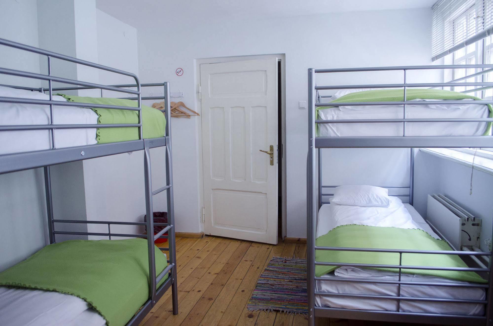 Red Nose Hostel With Self-Check In Riga Exterior photo